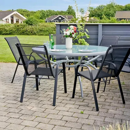 Edzard - 800m From The Sea By Interhome