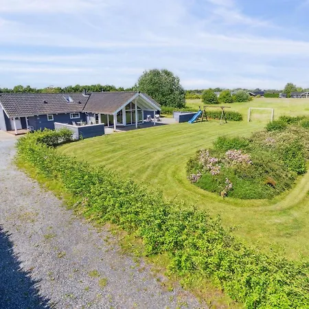 Edzard - 800m From The Sea By Interhome Semesterbostad *