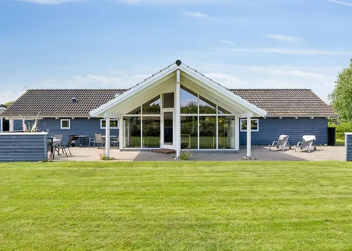 Holiday home Edzard - 800m From The Sea By Interhome