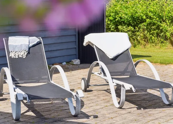 Edzard - 800m From The Sea By Interhome