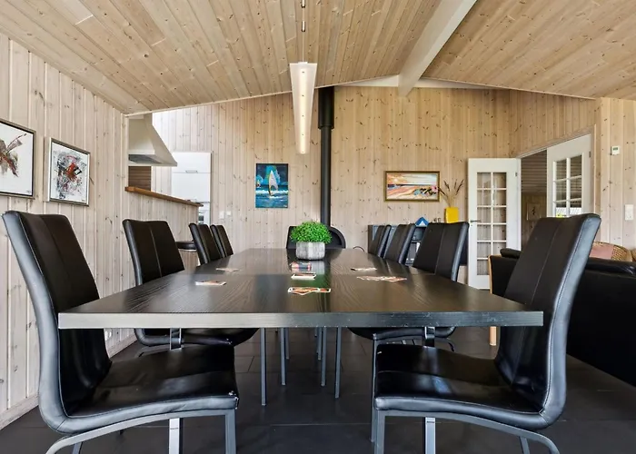 Holiday home Edzard - 800m From The Sea By Interhome