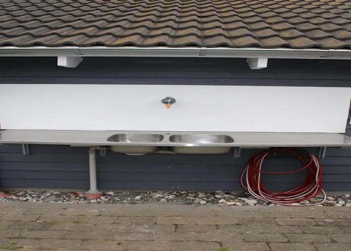 Holiday home Edzard - 800m From The Sea By Interhome